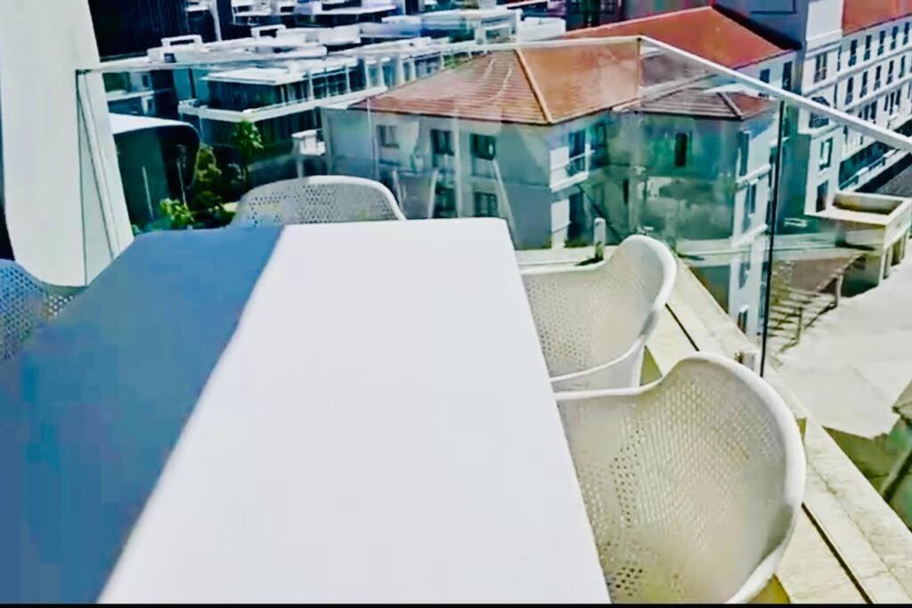 Luxury Two Bed - Crystal Towers - Spectacular Views