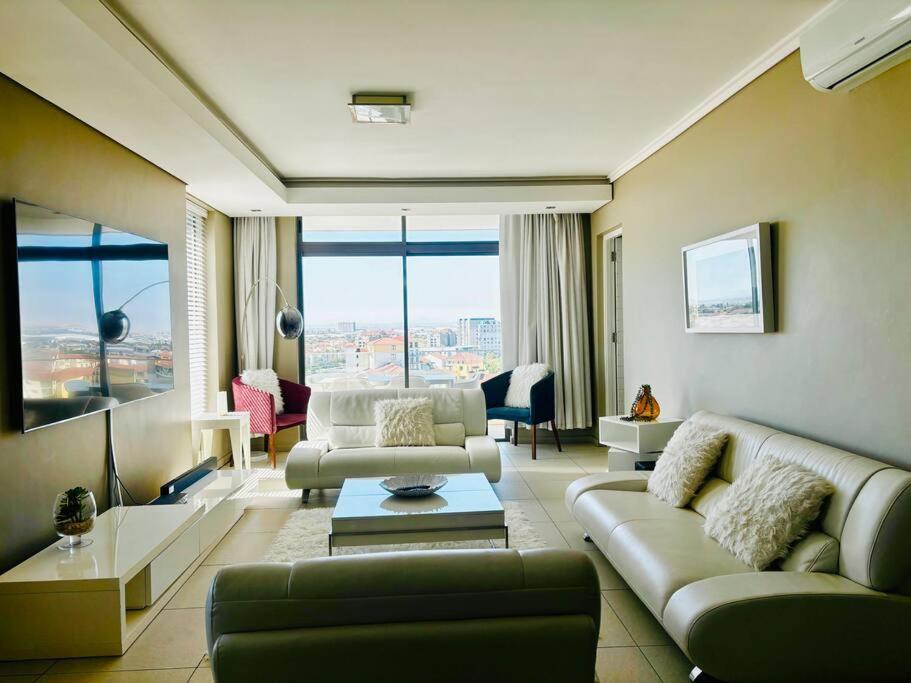Apartment Luxury Two Bed - Crystal Towers - Spectacular Views